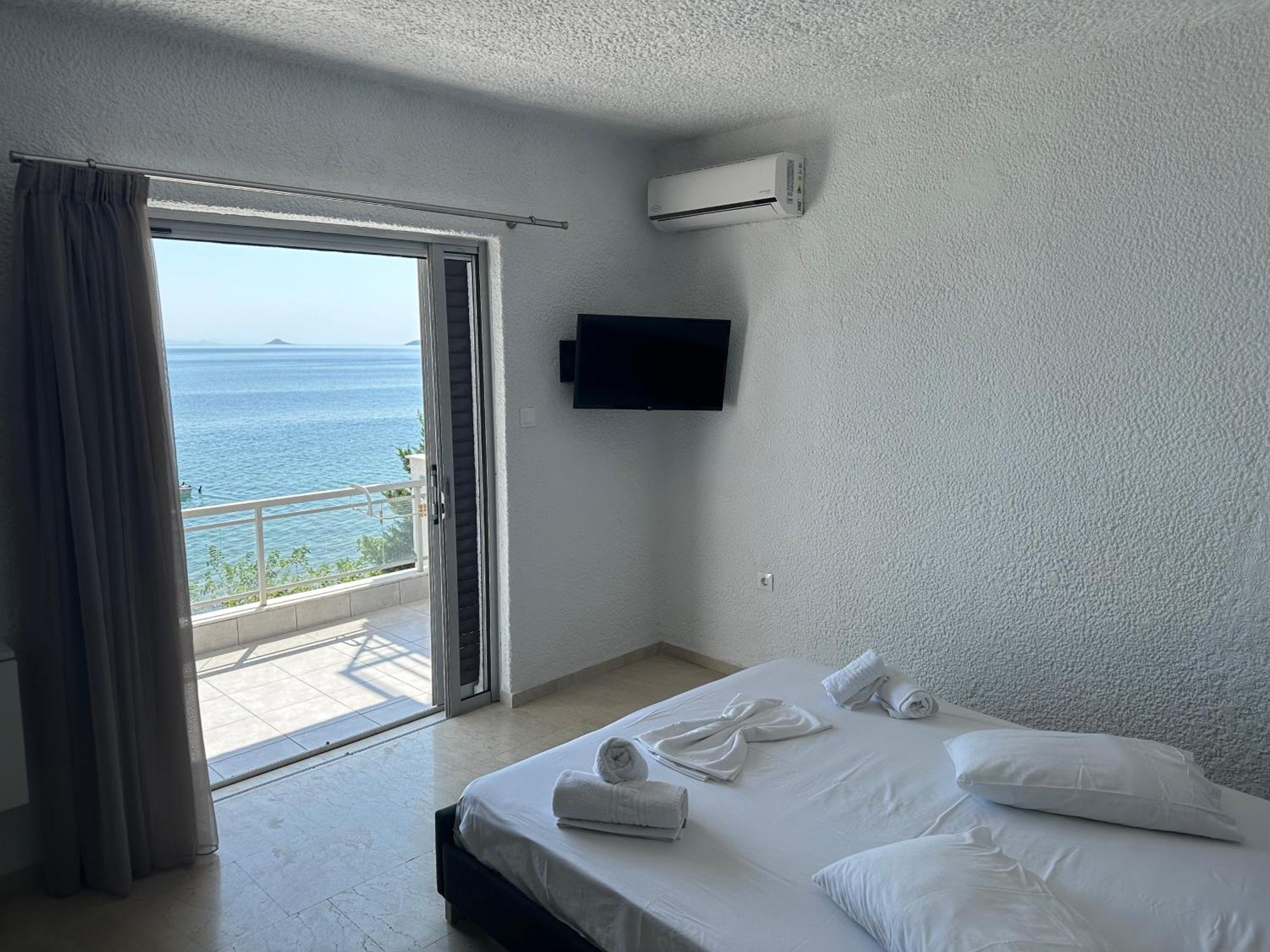 Aqua Apartments Loutra Oraias Elenis Exterior foto